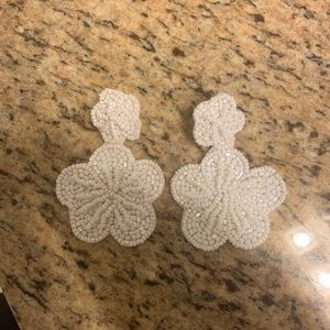 White flower beaded earrings